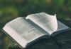 Псалтырь по усопшим: правила чтения и особенности